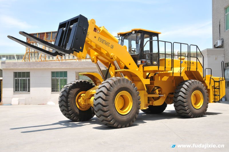 milan米兰官网_米兰(中国)28吨轮式叉装车通过福建省新产品新技术